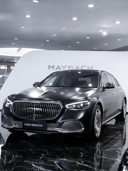 成都301岚图汽车的售后服务让用户无忧出行，迈巴赫未来的豪华车趋势